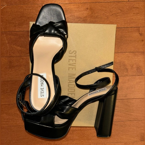 BRAND NEW STEVE MADDEN PLATFORM HEELS - Picture 1 of 5
